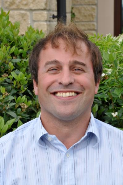Dr Daniel Edmonds